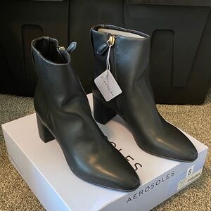 AEROSOLES Black Ankle Booties